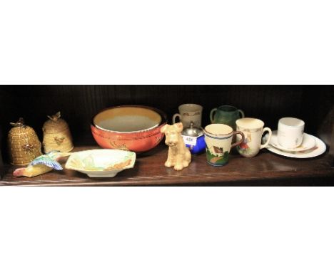 Quantity of mixed ceramic items