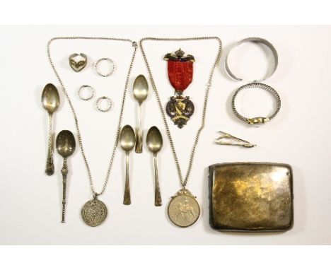 A quantity of mixed silver and other items