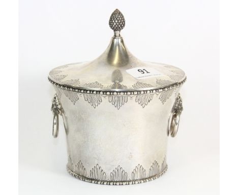 A Chester c.1934 hallmarked silver hinged and gilt lined biscuit box H.17cm
