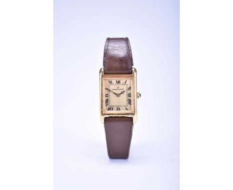 Universal Geneve: A Lady's 18ct gold wristwatchDate: Circa 1967Movement: 17-jewel, manual windDial: Brushed gold, black Roman