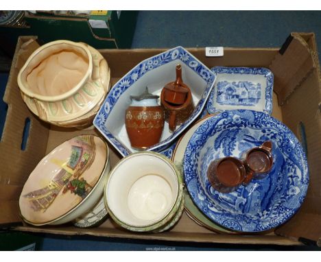 A quantity of china to include; a large Spode 'Blue Room Collection' planter, an Abbey 'Shredded Wheat' dish, three Royal Dou