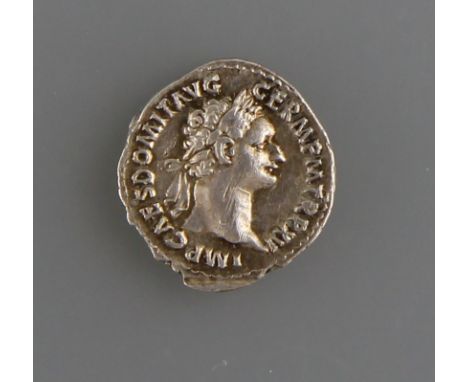 Römisches Kaiserreich, Domitian (81-96)AR-Denar, Av: Kopf des Domitian mit Umschrift, Rev: Minerva mit Blitzbündel und Lanze,