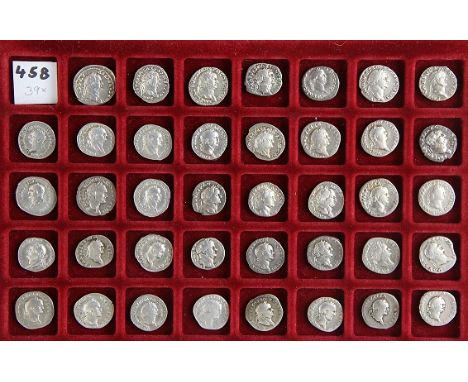 Römisches Kaiserreich, Vespasianus und Titus Flavius Vespasianus (69-79)Sammlung von 39 AR-Denaren, über 20 unterschiedliche 