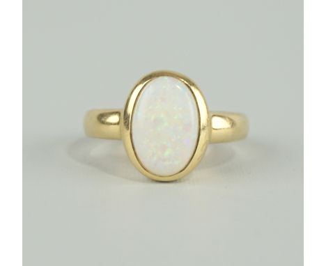 Opal-Ring, 585er Gelbgold Gew.4,69g, grün-orange schillernder Opal-Cabochon, ca.11,8x8mm, U.54