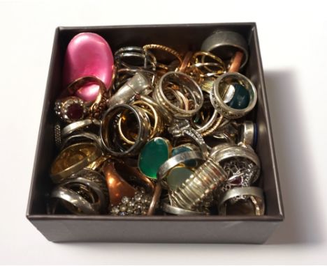 SELECTION OF SILVER AND OTHER RINGSincluding a diamond set titanium ring, stone and enamel set examples, 1 box