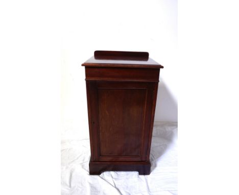 EDWARDIAN MAHOGANY POT CUPBOARDwith shelf interior, raised on plinth base, 81.5cm high x 43cm wide  