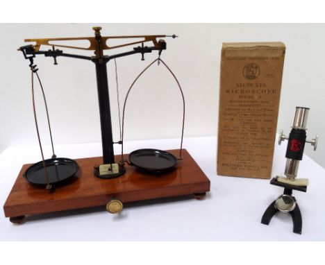 VINTAGE STUDENTS MICROSCOPEModel 3 Magnification 100x, English Made, with accessories, fitted wooden carrying case and origin