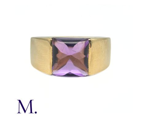 Cartier Amethyst Tank Ring in 18K yellow gold, set with faceted cabochon amethyst. Band marked for 18ct gold, Cartier and ser