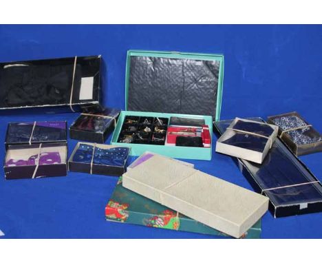 LOT OF VINTAGE BOW TIES, CUMBERBUNDS AND CUFFLINKS
of various designs