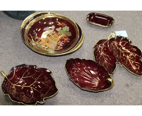 COLLECTION OF CARLTON WARE ROUGE ROYALE ITEMS
including leaf motif dishes, etc (5)