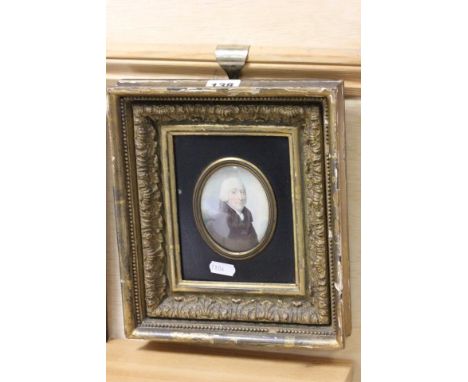 Miniature Oval Portrait of 18th century Gentleman in heavy gilt frame