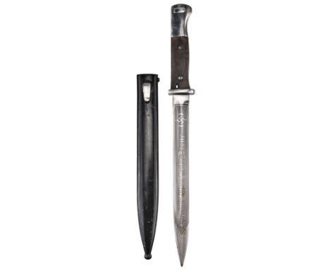 * German presentation bayonet, Third Reich, the 25 cm steel blade etched 'Propagandakompanie' flanked by SS runes, the opposi