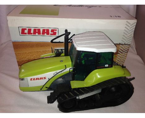 NZG - CLAAS CHALLENGER 45 TRACTOR 1:16 SCALE