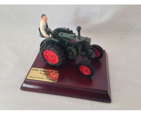 BRITAINS - MARSHAL 'M' TRACTOR - 1938 WITH MAJOR HENRY MARSHALL
