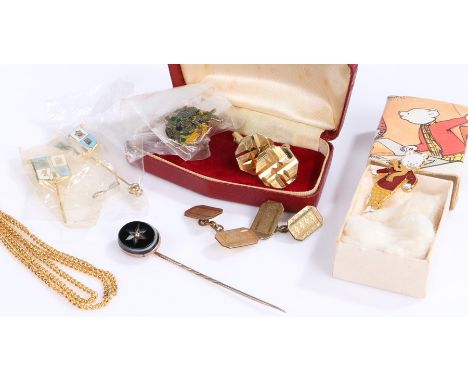 Jewellery to include 9 carat gold plated and gilt cufflinks, agate set stick pin, Rupert brooch etc. (qty)