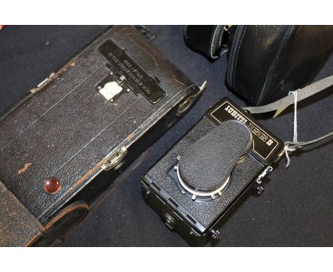 Lubitel 166B camera, Kodak Autographic 3A camera (2)