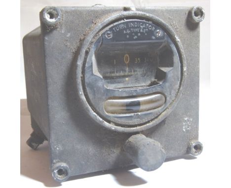 AIRCRAFT TURN INDICATOR. WWII vintage aircraft turn indicator