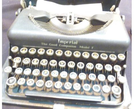 TYPEWRITER. Imperial typewriter and case model T