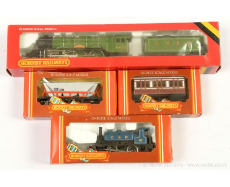 Hornby Railways Locos and Rolling Stock comprising R845 4-6-2 LNER lined apple green A3 Class No.4472 "Flying Scotsman", R057