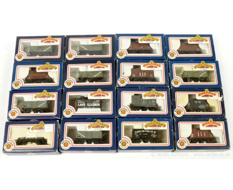 Bachmann OO Gauge group of Goods Wagons consisting of Ref 33-751C BR grey Mineral Wagon x 4, Ref 33-726 and others Shock Abso