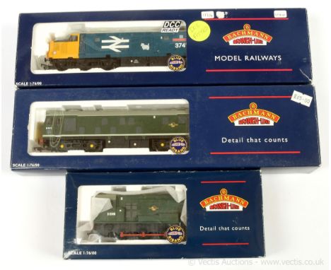 Bachmann OO Gauge trio of Diesel Locomotives consisting of Ref 32-325 Class 25 BR green No.D5211, Ref 32-382 Class 37 BR blue
