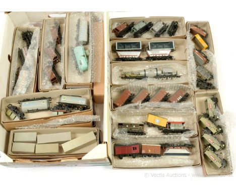 Hornby / Mainline and other Commercial manufacturers OO Gauge large group of Goods Wagons consisting of Hoppers, BR Covered, 