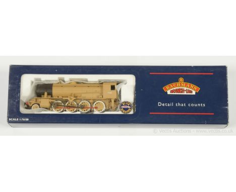 Bachmann OO Gauge 32-255A 2-8-0 Desert Sand livery (khaki) ED Austerity Class Loco No.7199, condition Excellent to Excellent 