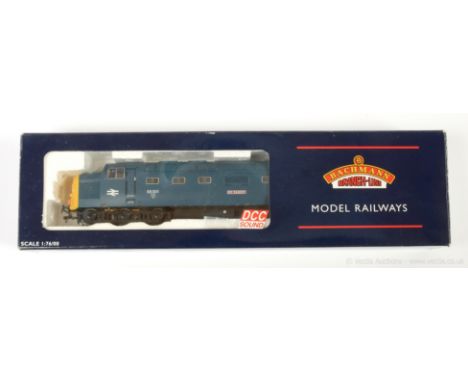 Bachmann OO Gauge 32-530DS Co-Co BR blue Class 55 Deltic Diesel No.55001 "St. Paddy" with factory fitted DCC sound onboard, c
