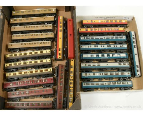 OO Gauge unboxed Passenger Coaches by various manufacturers including Hornby Railways, Triang, Airfix and others to comprise 