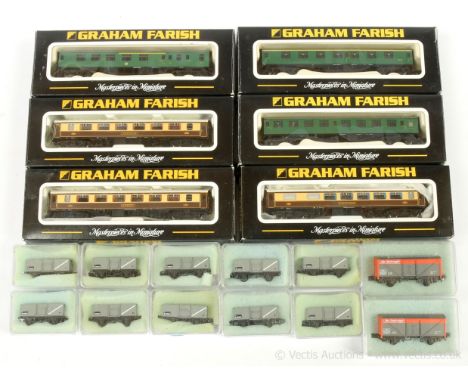 N Gauge Passenger and Goods Rolling Stock comprising Graham Farish (by Bachmann) brown and cream Pullman Cars (2 x 1st Class 