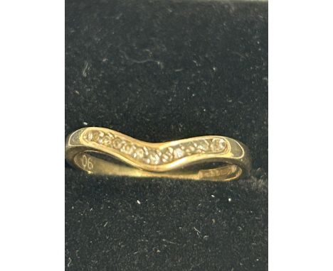 9ct gold wishbone ring set with diamonds size M