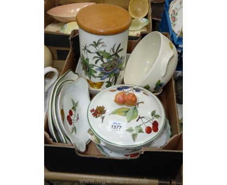 Four pieces of Royal Worcester Evesham china to include a flan dish, a small vegetable dish and lid, a gratin dish together w