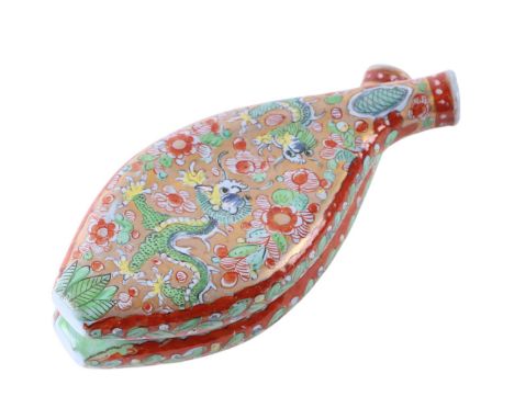 An early 19th century Miles Mason double flask with clobbered chinoiserie, 18cms high.