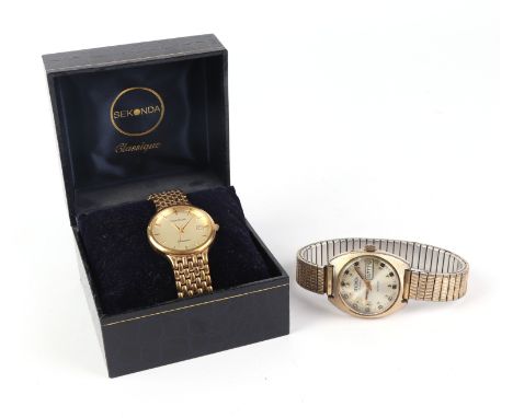 A gentleman's Sekonda Classique wristwatch on bracelet strap, the Champagne dial with baton indices and date aperture, boxed;