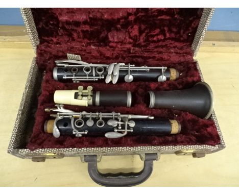 Vintage Buisson clarinet in case&nbsp;