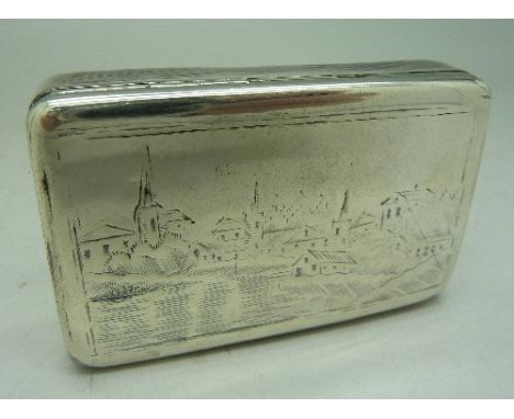 A Russian silver snuff box, weight 62g, width 6.5cm, worn decoration