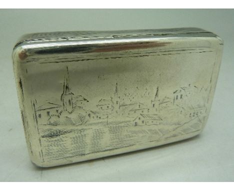 A Russian silver snuff box, weight 62g, width 6.5cm, worn decoration