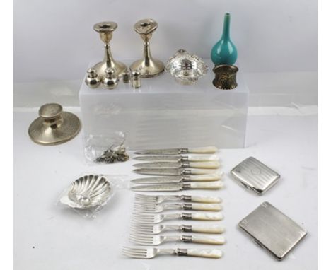 A MIXED COLLECTION OF SILVER, comprising capstan inkwell, scallop butter dish, two cigarette cases, bonbonniere and miscellan