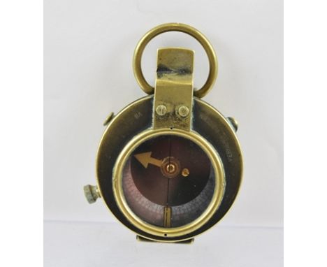 CRUCHON & EMONS OF LONDON A FIRST WORLD WAR MILITARY ISSUE BRASS CASED VERNER'S PATTERN FIELD COMPASS, dated 1916, 5.5cm diam