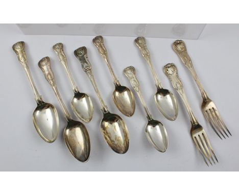 A QUANTITY OF MIXED SILVER HALLMARKED "KING'S" PATTERN FLATWARE, comprising three table spoons, two table forks, and four des