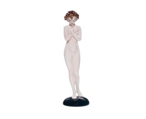Manifattura Goldscheider - Germania, Nudo femminile Ceramica modellata a colaggio dipinta sotto vernice. Sotto la base marchi