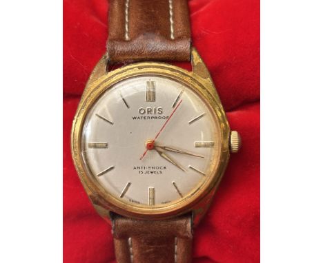 Vintage Oris waterproof gents wristwatch, anti shock 17 jewels with leather strap, manual wind movement, keeping good time ov