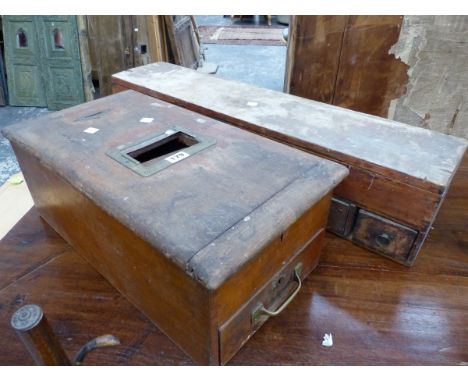 A VINTAGE WOODEN SHOP TILL, A TOOL BOX, AND A SMALL PINE SHELF. 