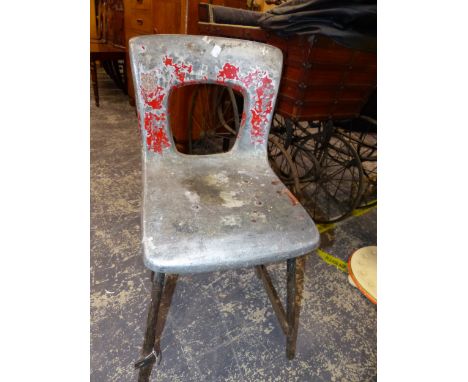 A RETRO ALUMINIUM AND IRON SMALL CHAIR TOGETHER WITH A PAINTED STICK STAND. SEAT HEIGHT 43cms 