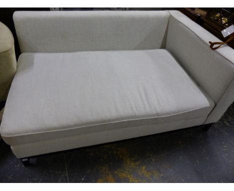 A MODERN CORNER SOFA. W 153 X D 111 X SEAT HEIGHT 45cms. 