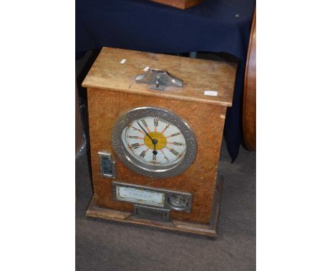 Vintage oak cased penny slot machine marked 'Big Hand on Red to Win'