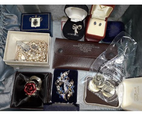 A jewellery box and contents comprising mainly costume jewellery including a pair of opal doublet ear studs etc. 