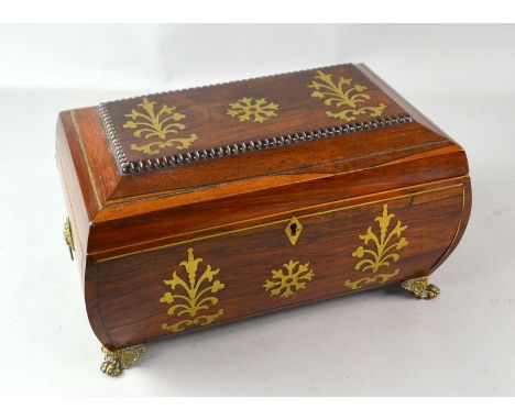 19th century rosewood and brass inlaid tea caddy with lion mask handles and lion's paw feet. ( lacking interior ) 17cm high x