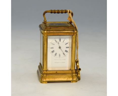 Miniature brass carriage clock, 10cm .    