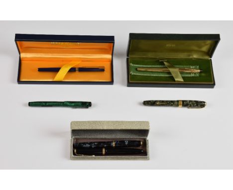 Collection of six vintage fountain pens, 1940s blue and black marble Parker Duofold, black Parker Duofold fountain pen, 1930'